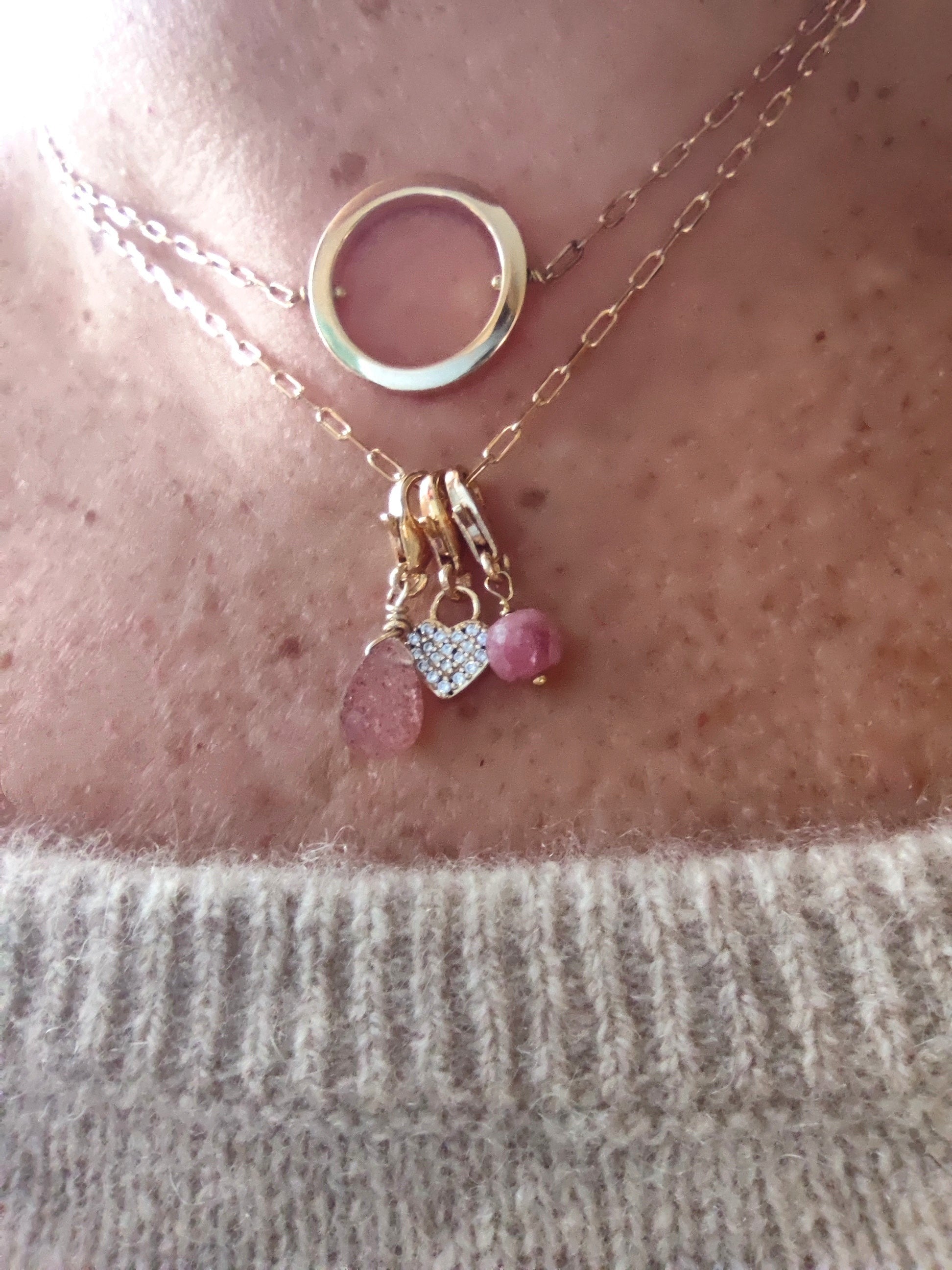 Ô Plum Breloque Cube Tourmaline Rose plaqué or