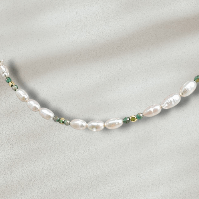 Ô PLUM Anna collier perles et turquoises plaqué or 42 cm