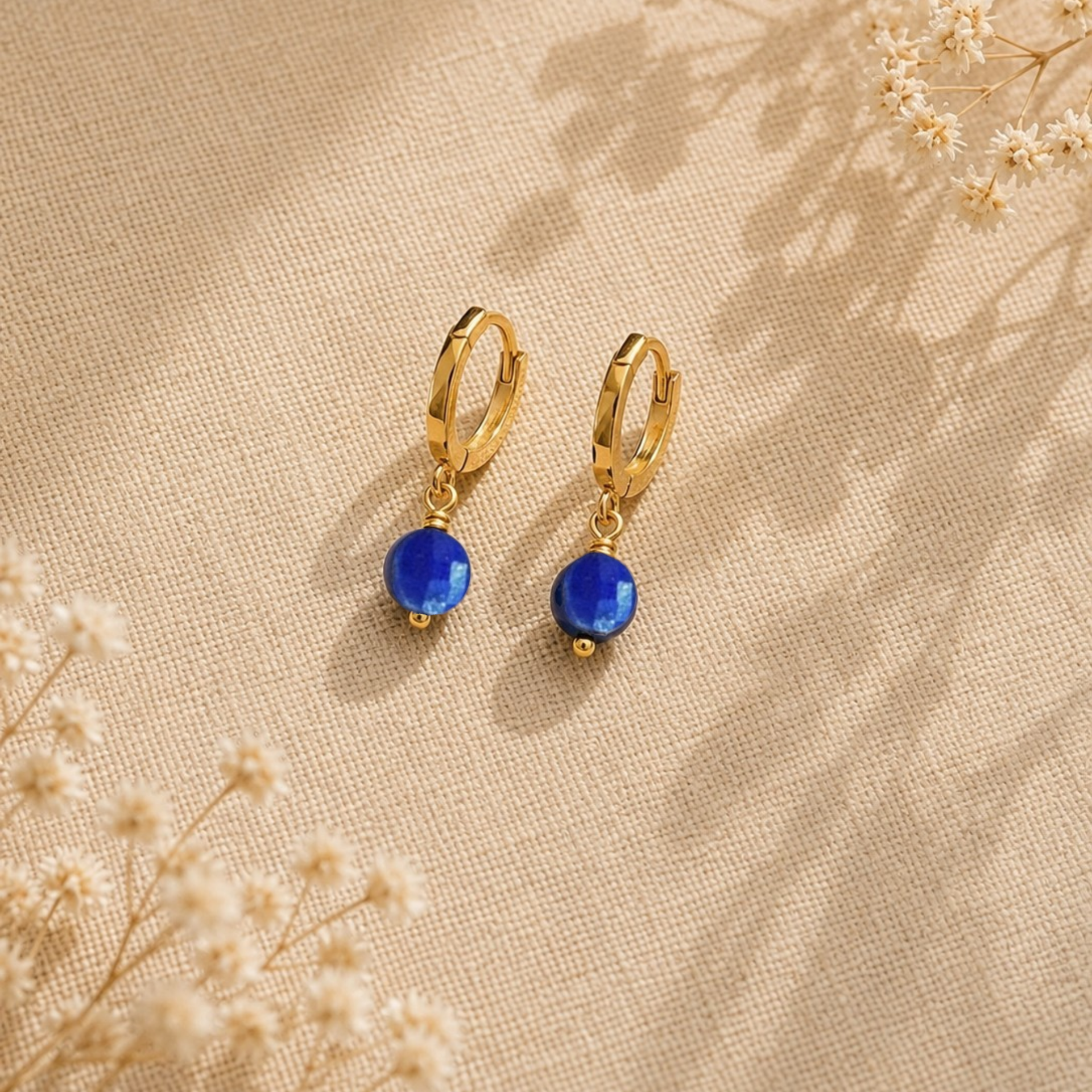 Ô PLUM Mini-créoles Lapis Lazuli boucles plaqué or la paire