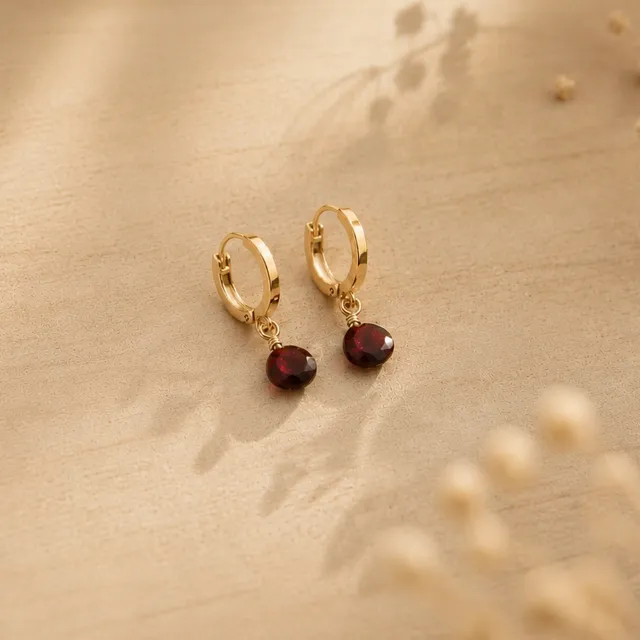 Ô PLUM Mini Gouttes boucles grenat plaqué or