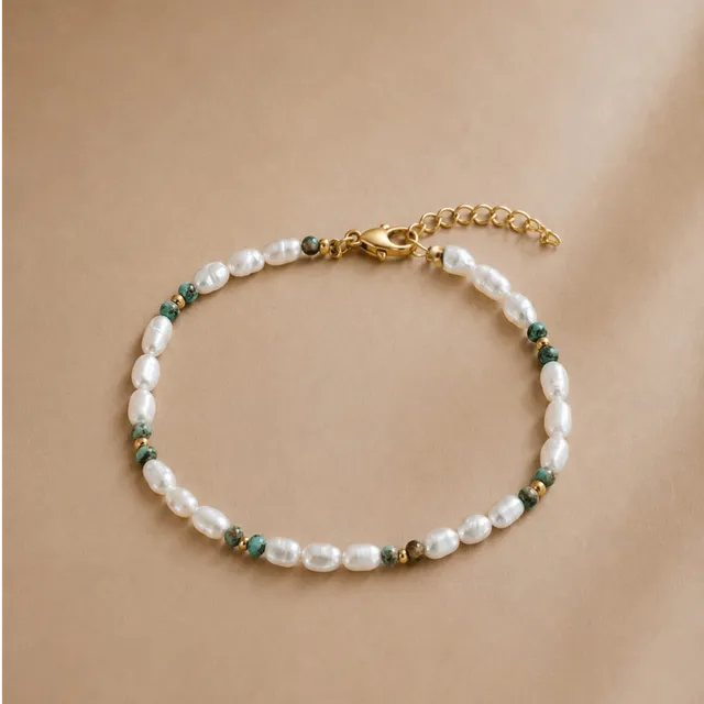 Ô PLUM Anna bracelet perles turquoise plaqué or 15-18 cm