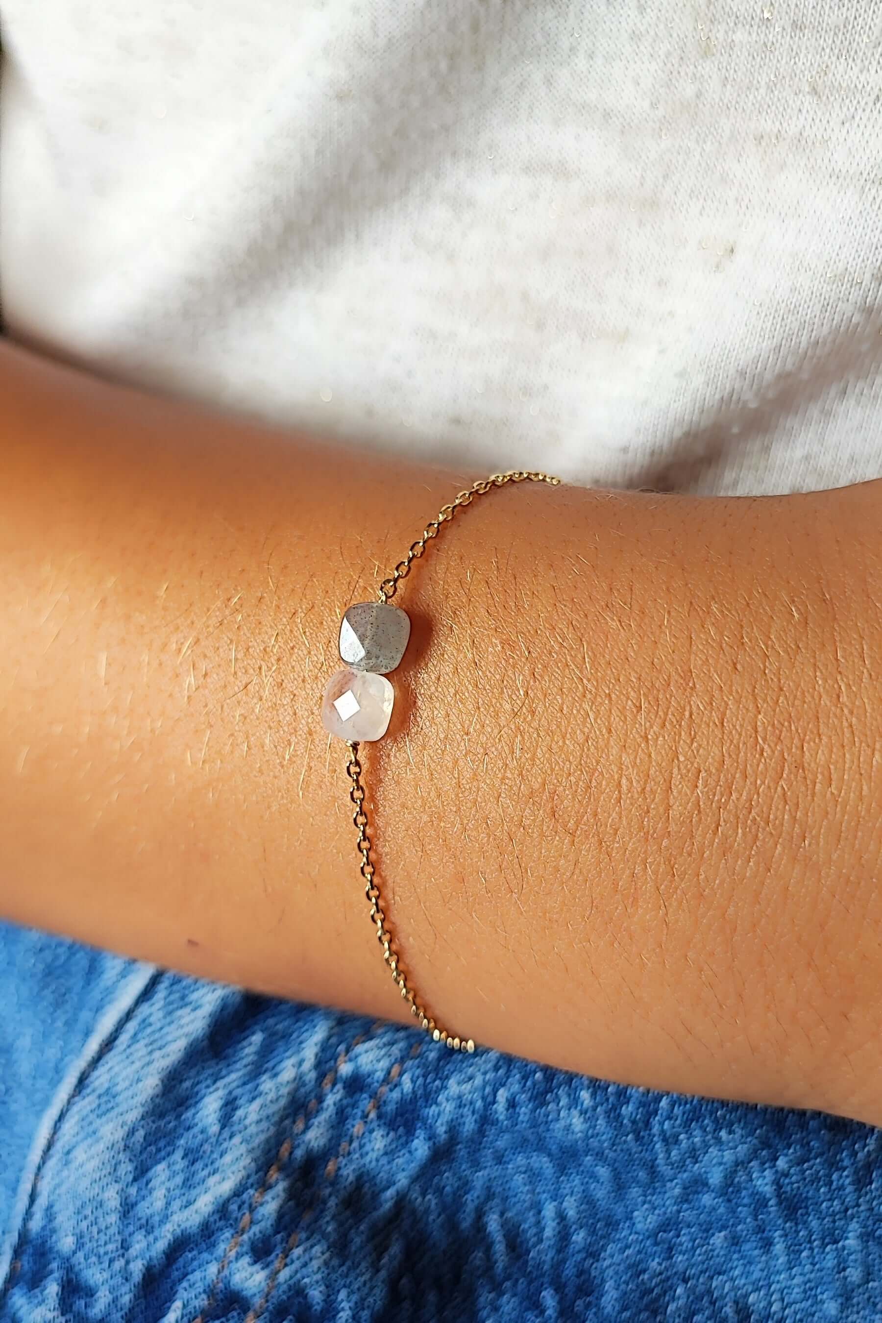 Ô PLUM Aliénor bracelet labradorite pierre de lune plaqué or
