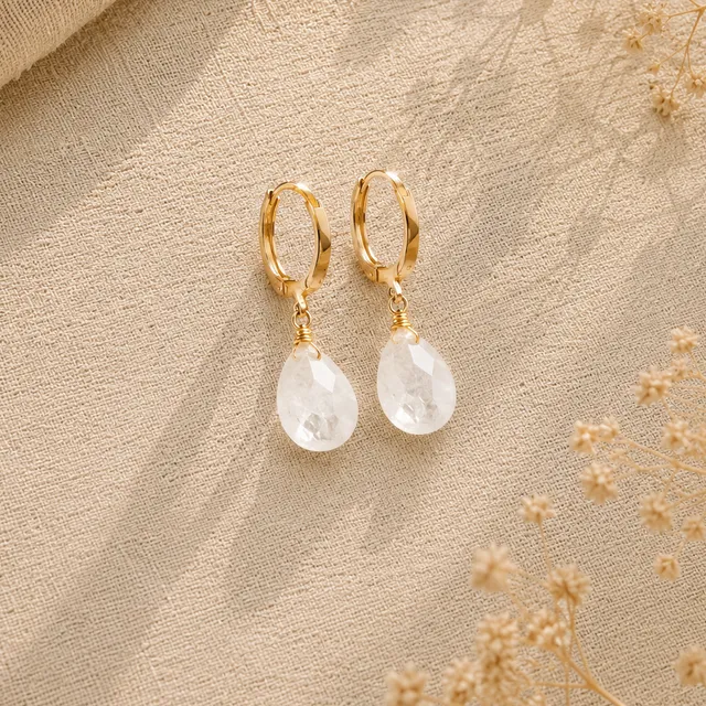 Ô PLUM Amy boucles d’oreilles pierre de lune plaqué or