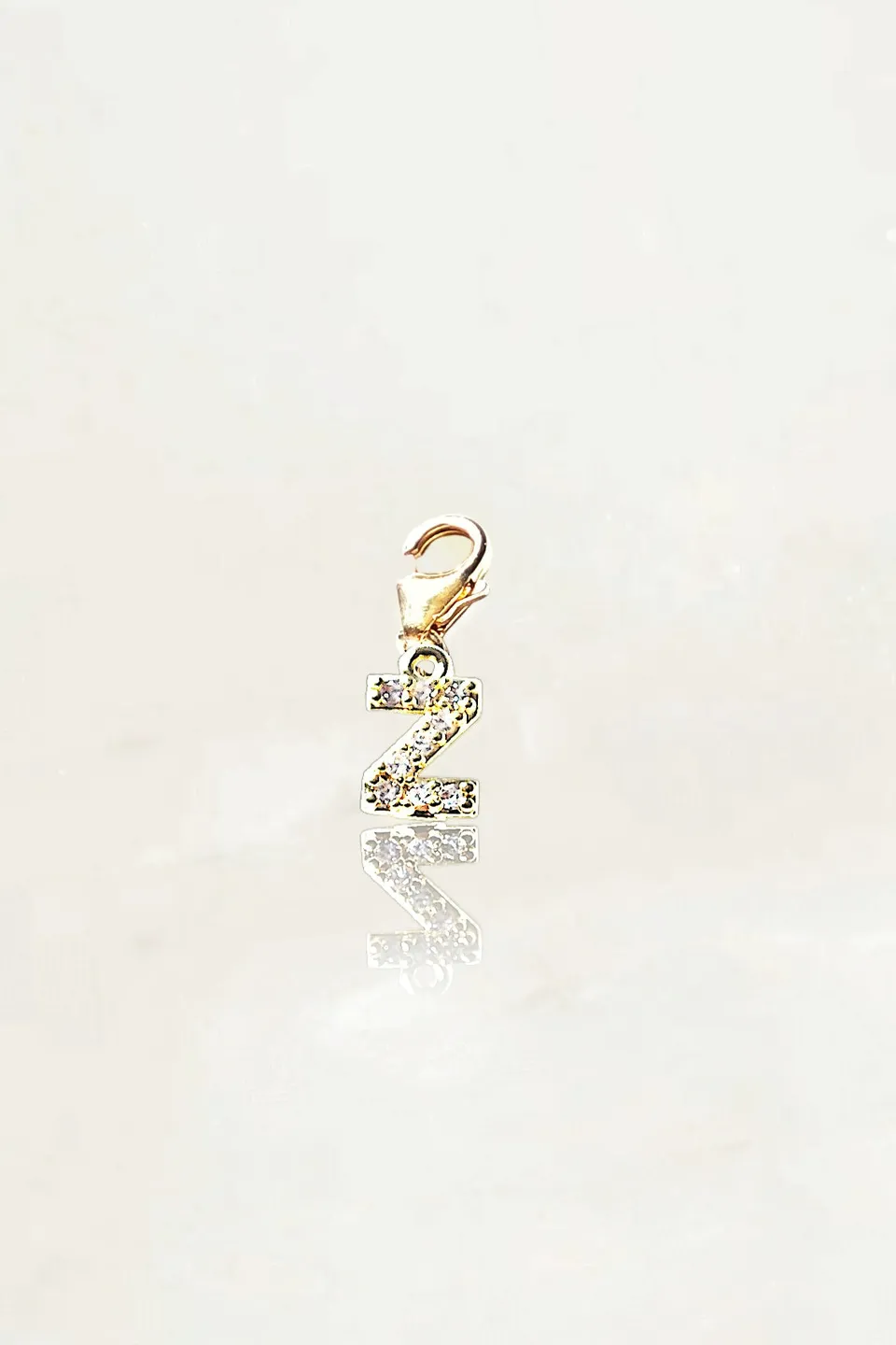 Ô PLUM Lettre Z breloque charm plaqué or zircons