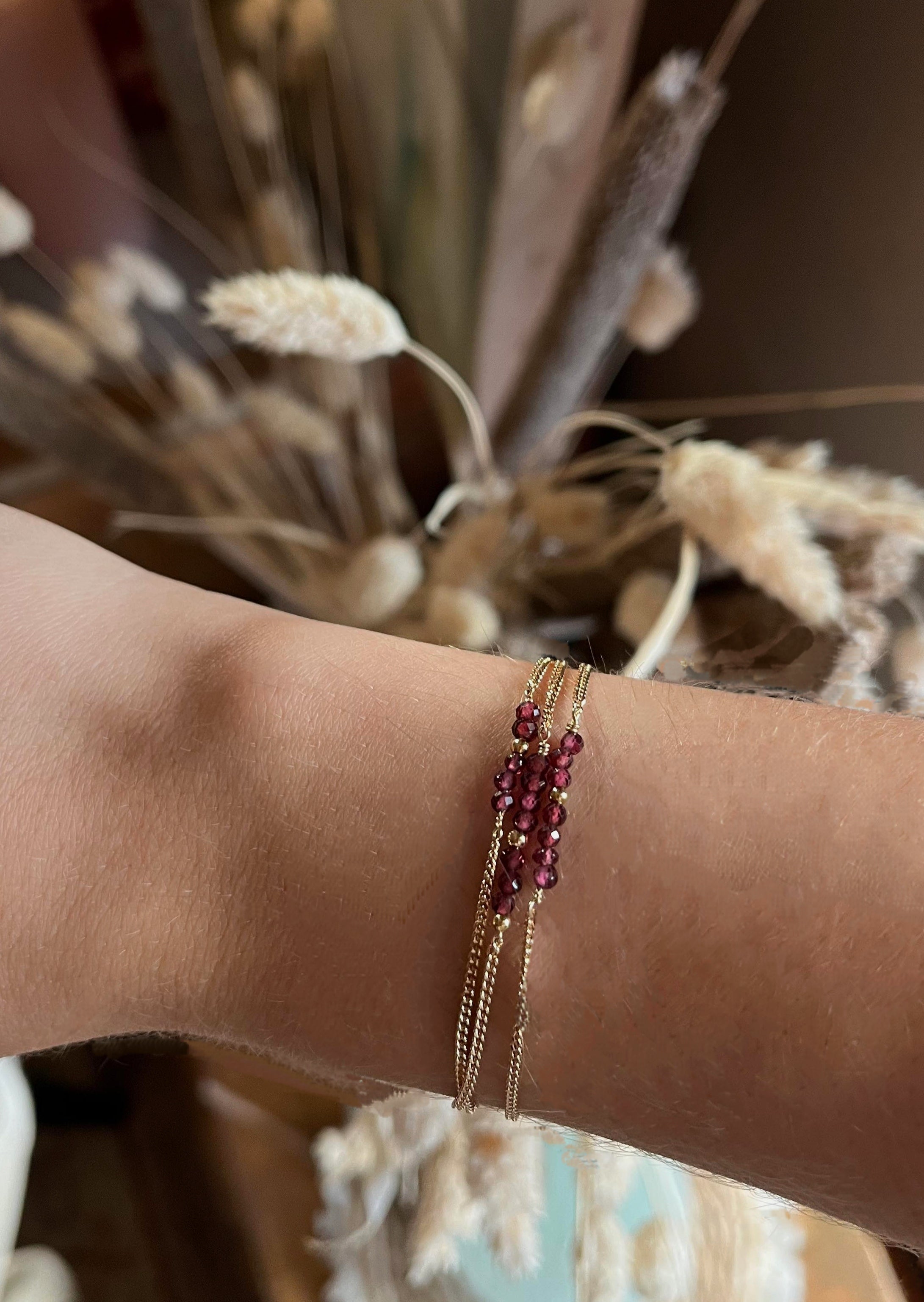 Ô PLUM Triple bracelet grenat plaqué or 3 rangs collier