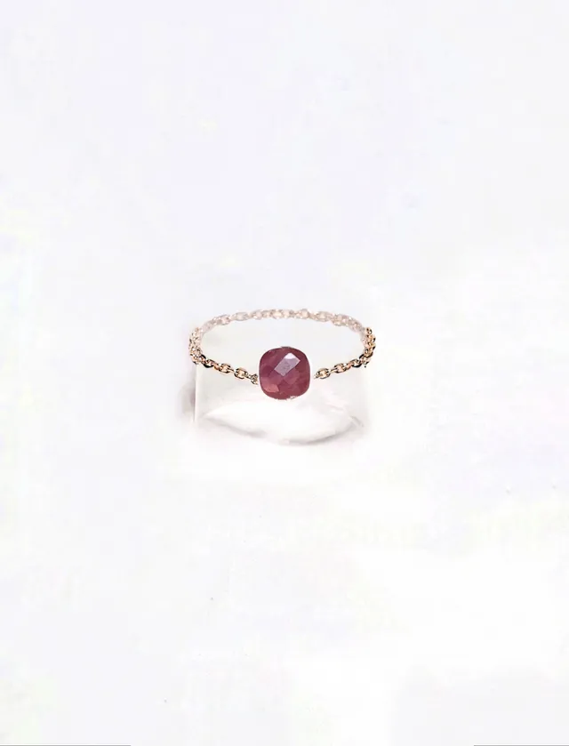 Ô PLUM Hanna bague chaîne rubis d'Inde plaqué or taille 52