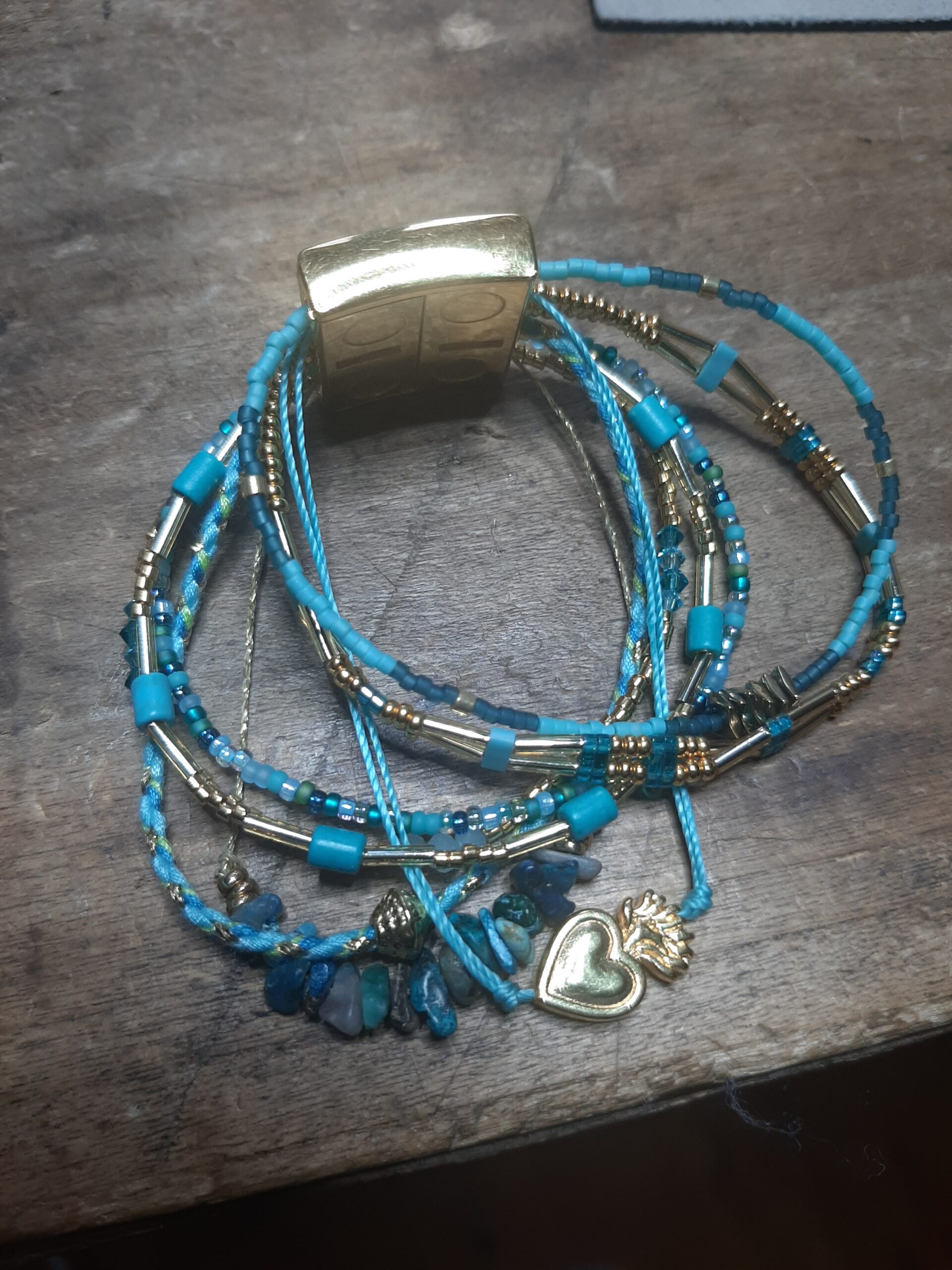 Les Ailes de Gloria Manchette Tulum bracelet rigide doré
