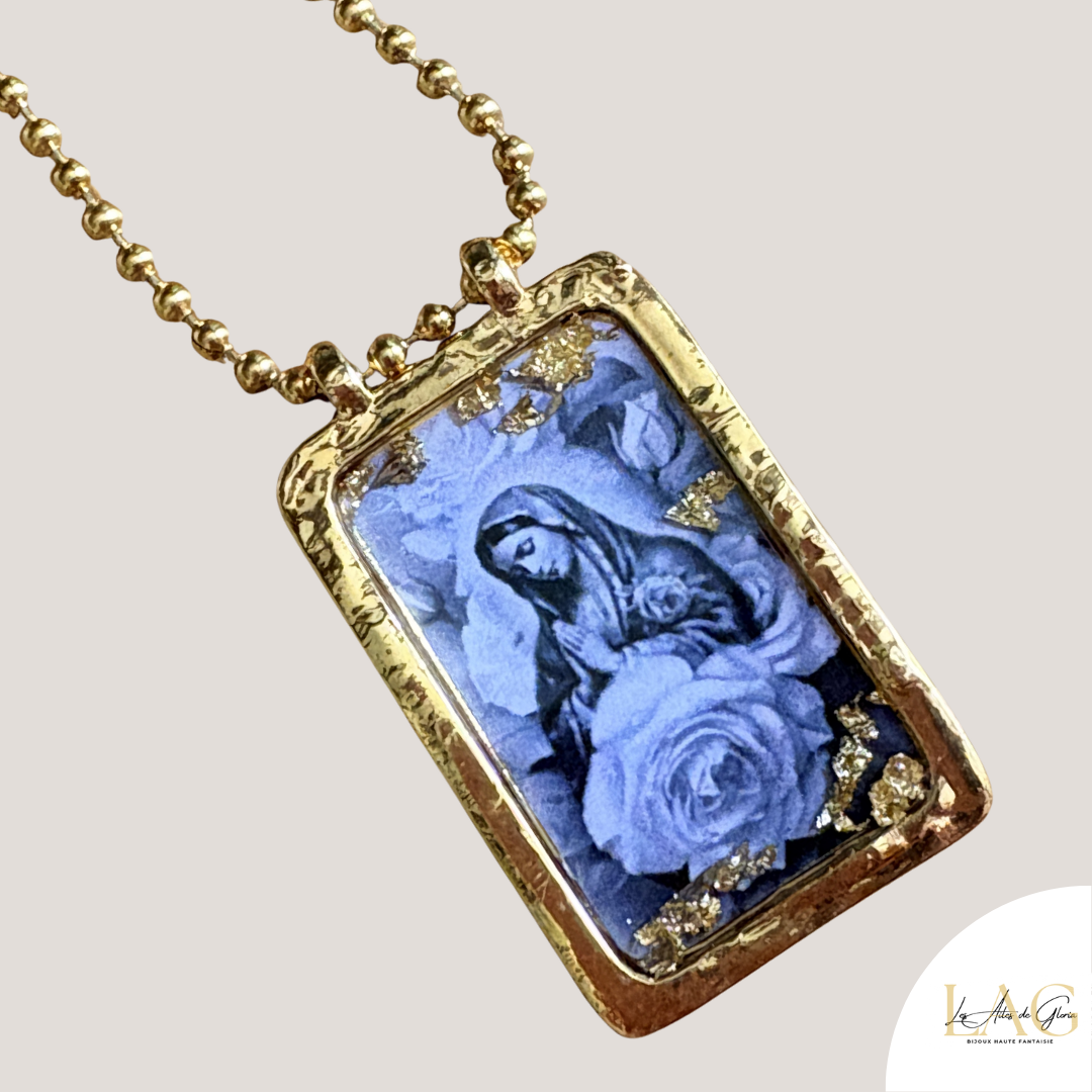 Les Ailes de Gloria Scapulaire Rose Mystique sautoir fantaisie
