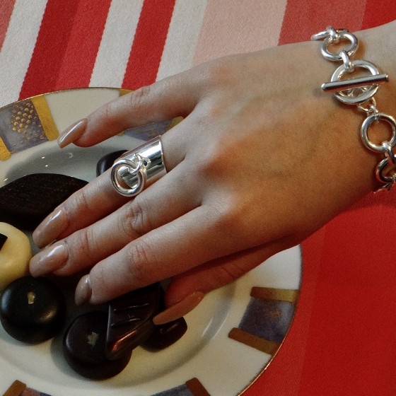 LES AILES DE GLORIA Donut Secret de Cuir bague gravure femme