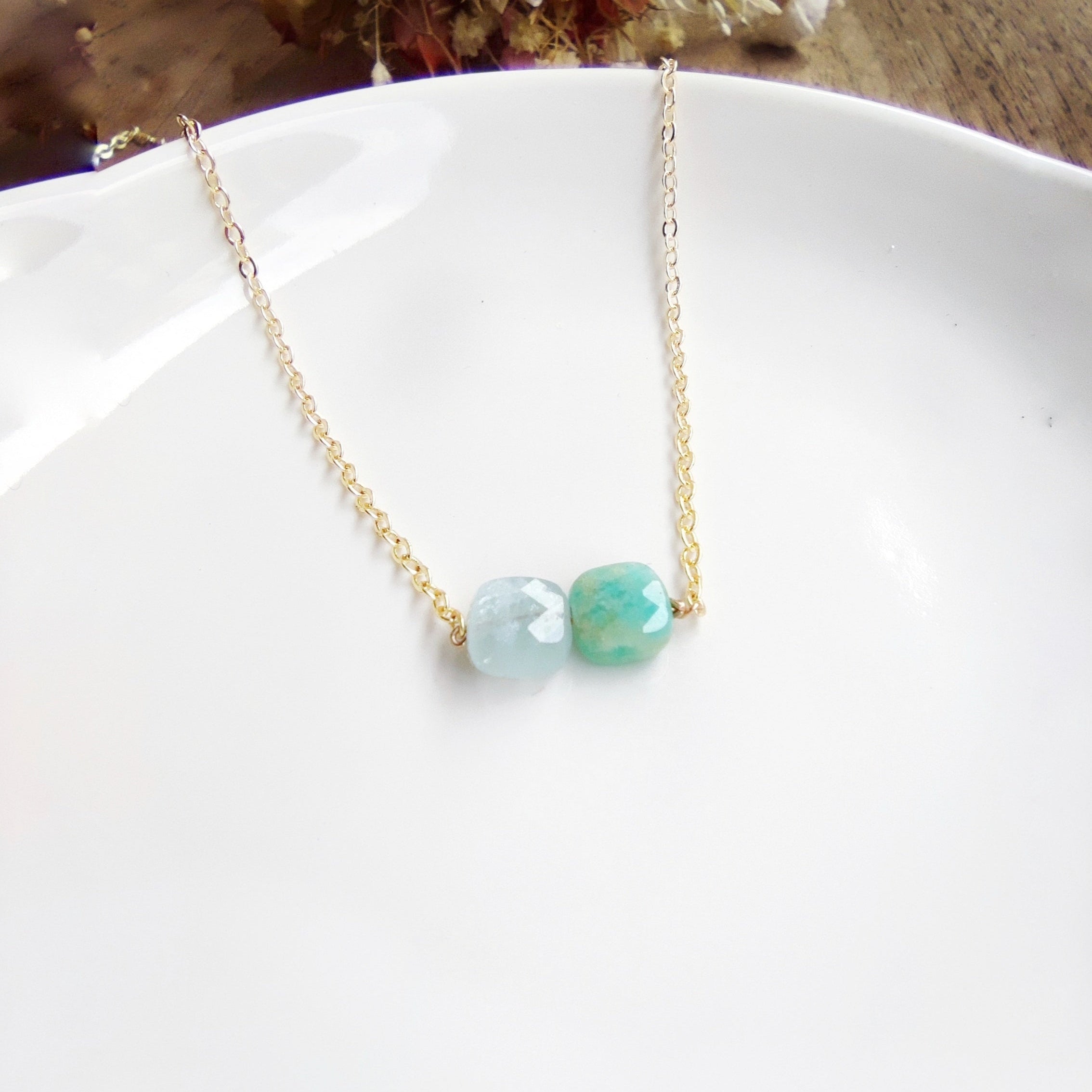 Ô PLUM Aliénor collier aigue-marine amazonite plaqué or 39/42 cm