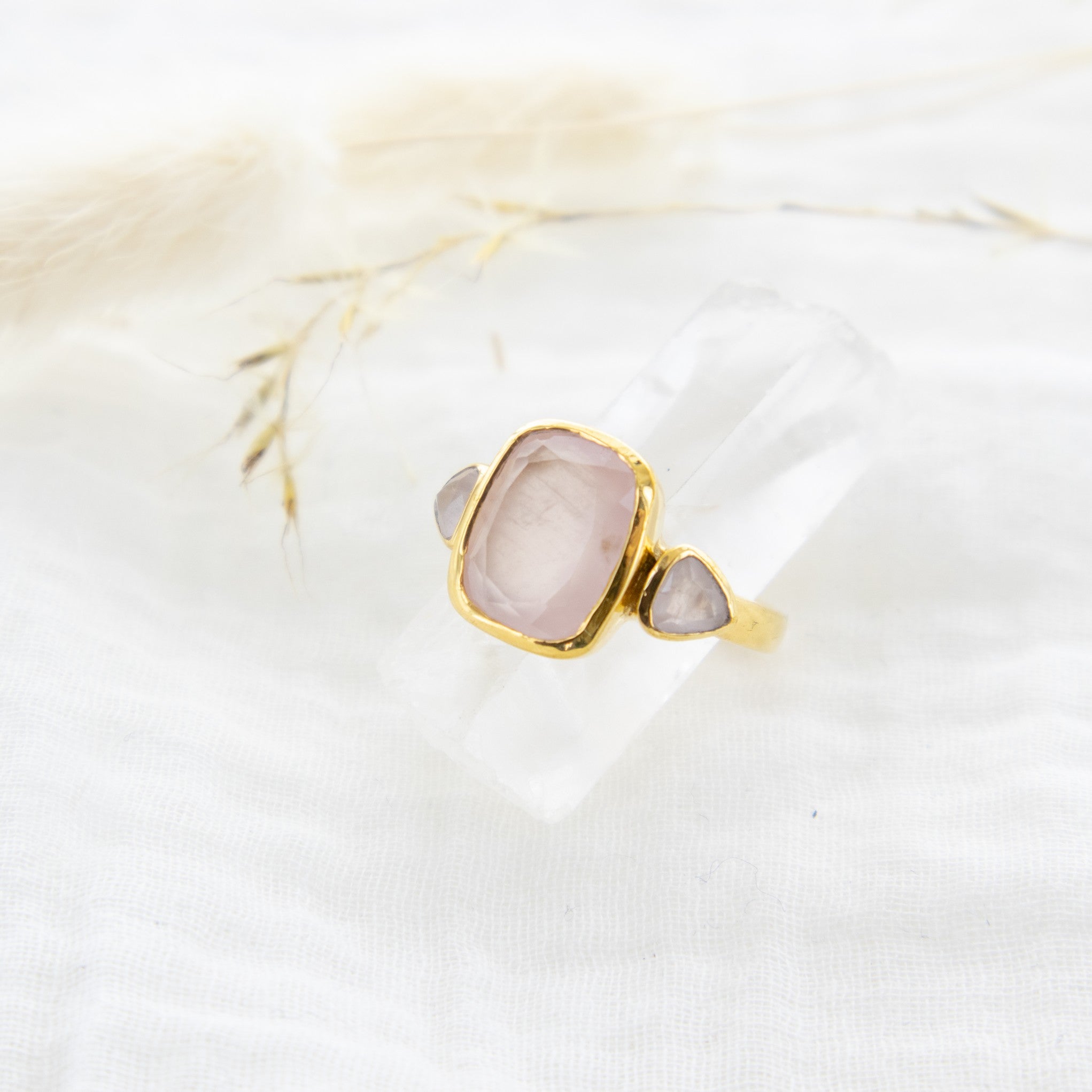Leticia Ponti Lise bague rubis plaqué or ajustable