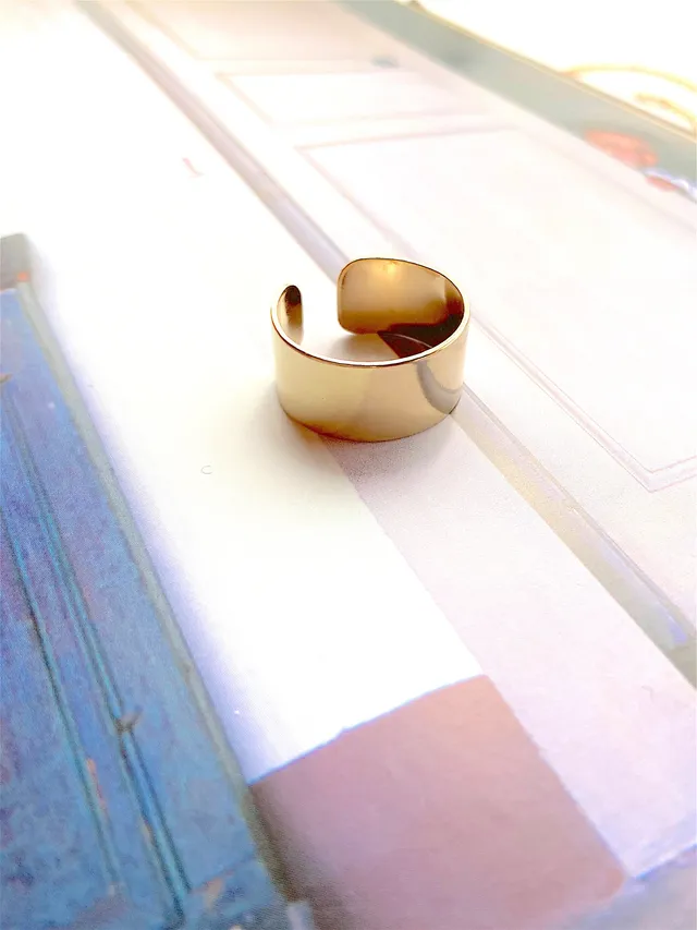 Ô PLUM Bague Jonc Kiara plaqué or réglable 10 mm