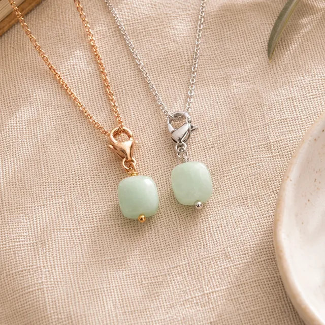 Ô Plum breloque Grande Amazonite plaqué or carrée