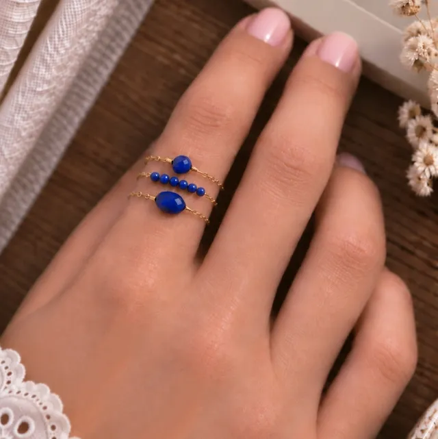 Ô PLUM Bonnie bague mini lapis lazuli plaqué or taille 52