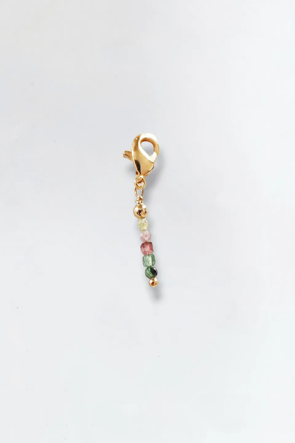Ô PLUM Breloque Tige Tourmalines charms plaqué or 2 cm