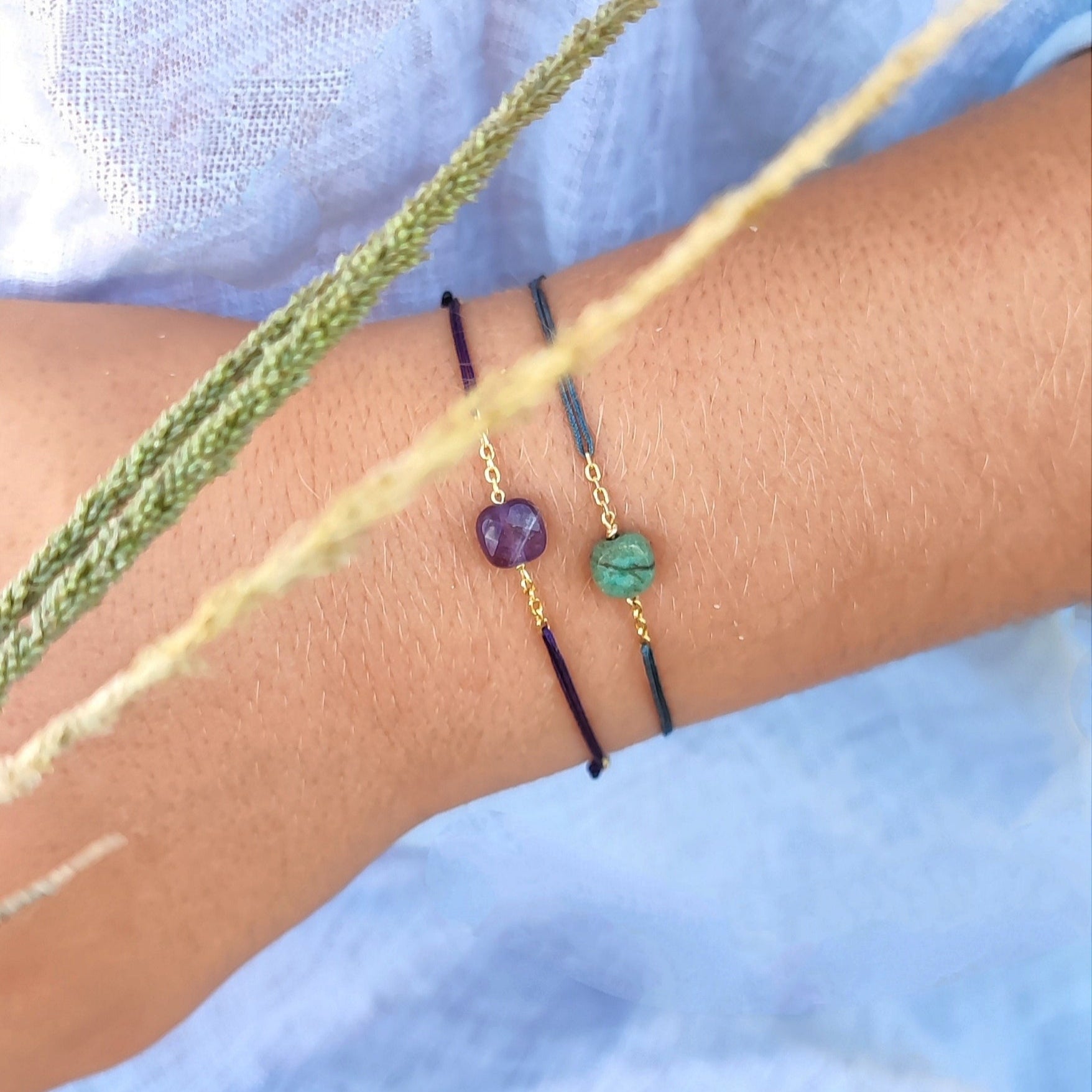 Ô PLUM Améthyste bracelet cordon plaqué or foncée