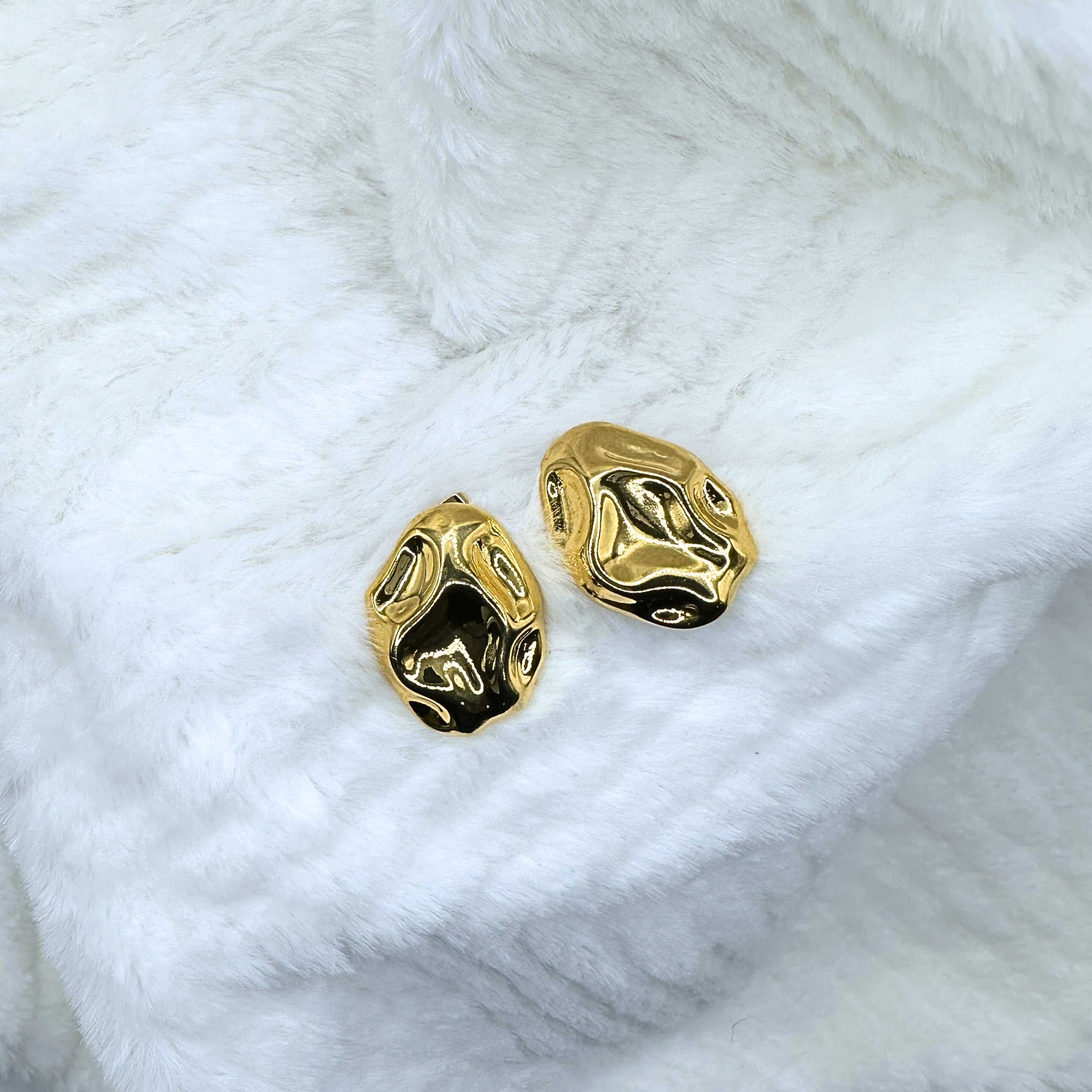 MAD SO CREATION Laure boucles d'oreilles doré texturé