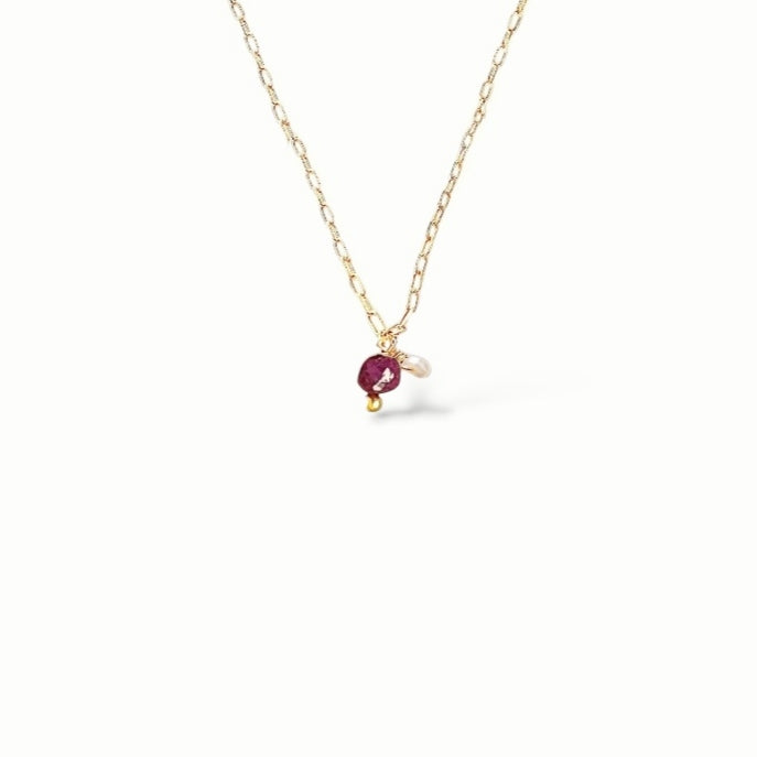 Ô PLUM Collier rubis Inès perle collier plaqué or 42 cm