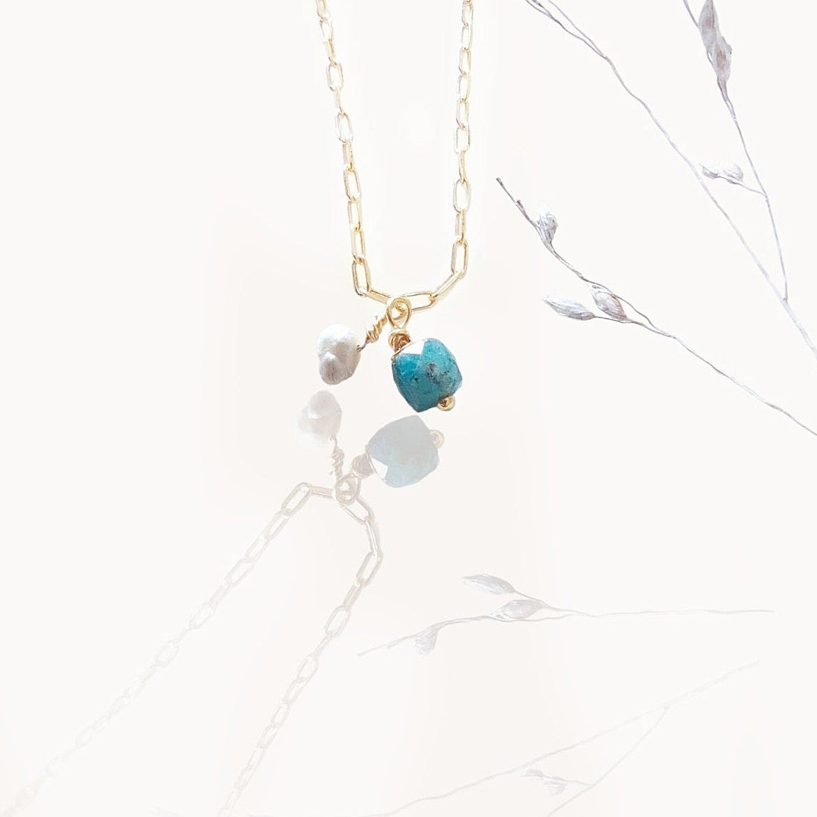 Ô PLUM Ines Apatite collier plaqué or 42 cm perle