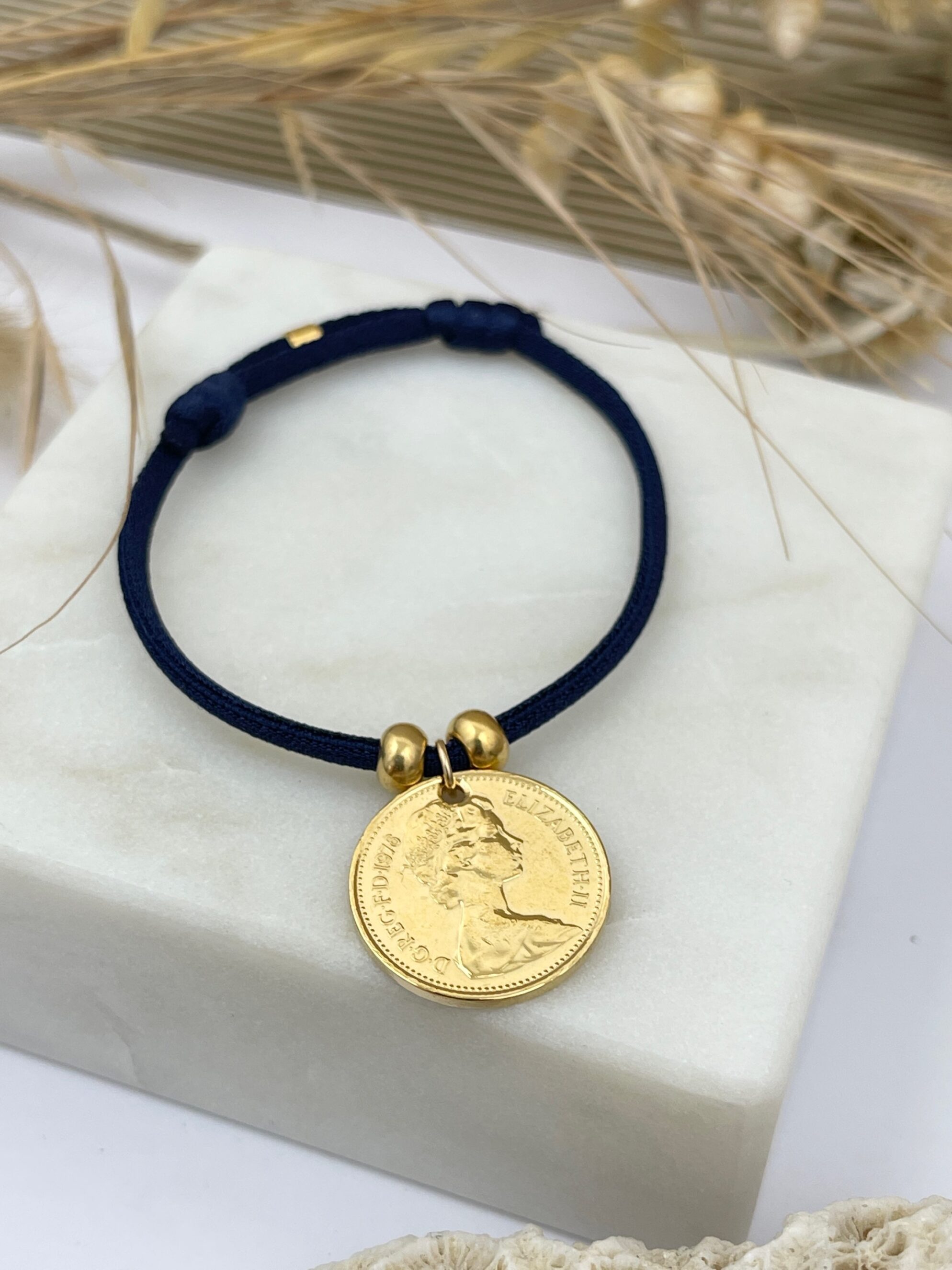 Le P’tit Franc One Penny bracelet cordon or satiné