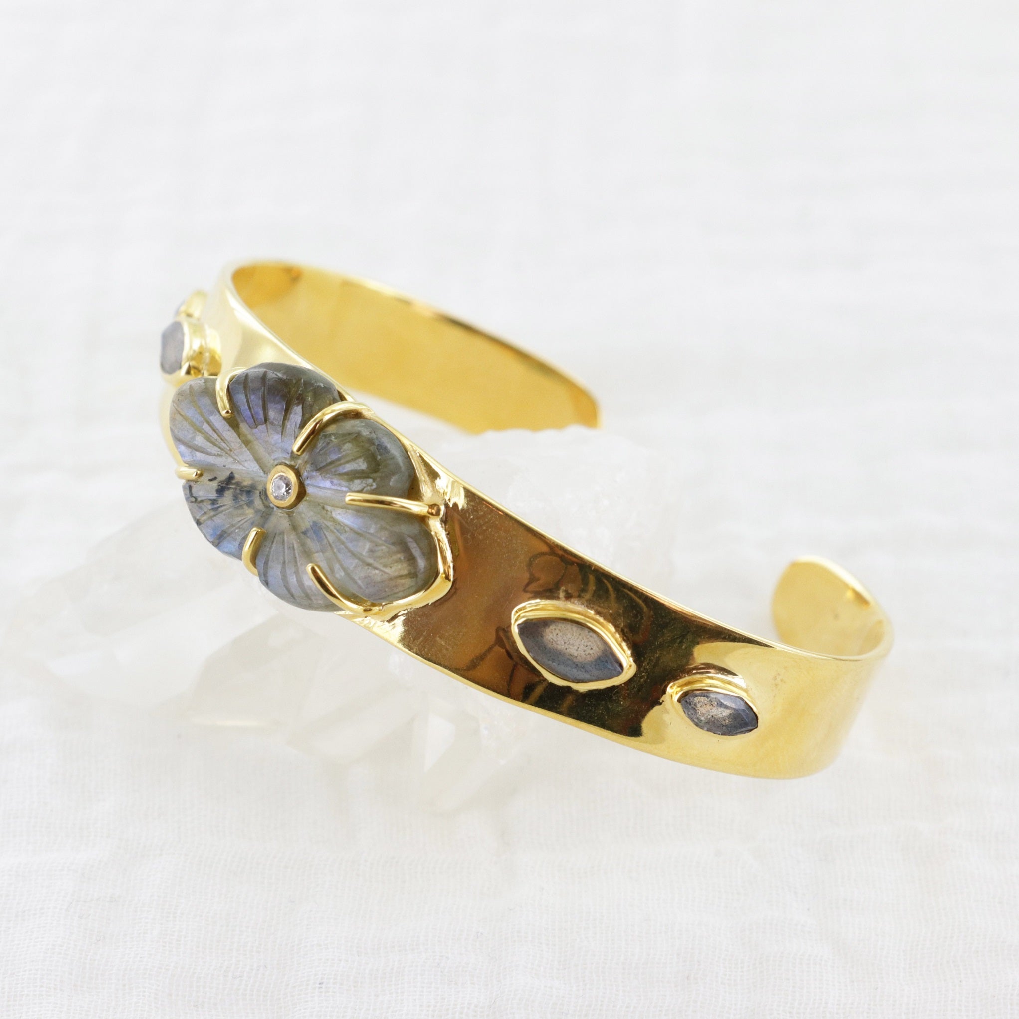 Leticia Ponti Camila Manchette plaqué or labradorite tourmaline