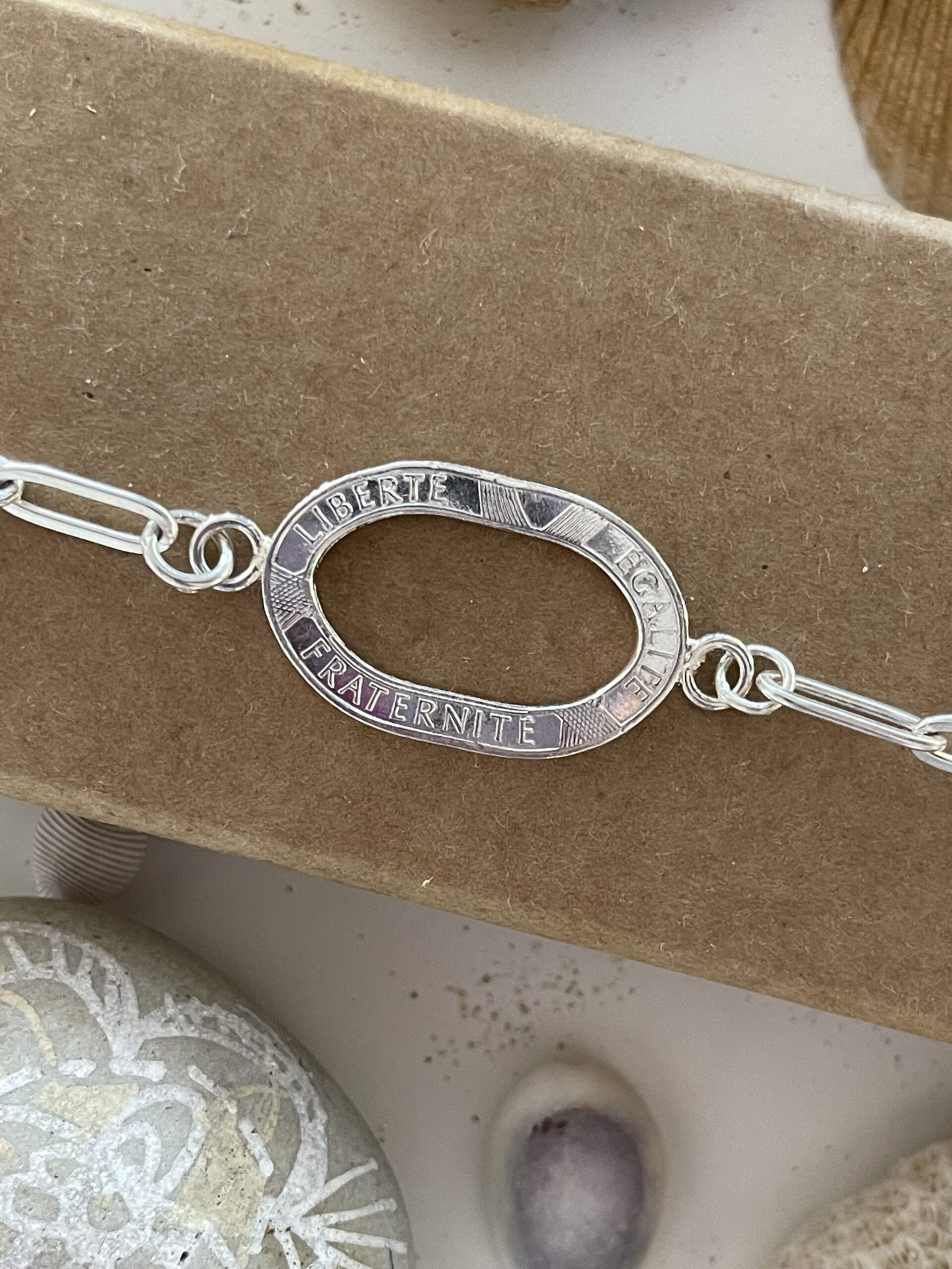 Le P'tit Franc Égalité Trombone bracelet pièce 10 francs plaqué or