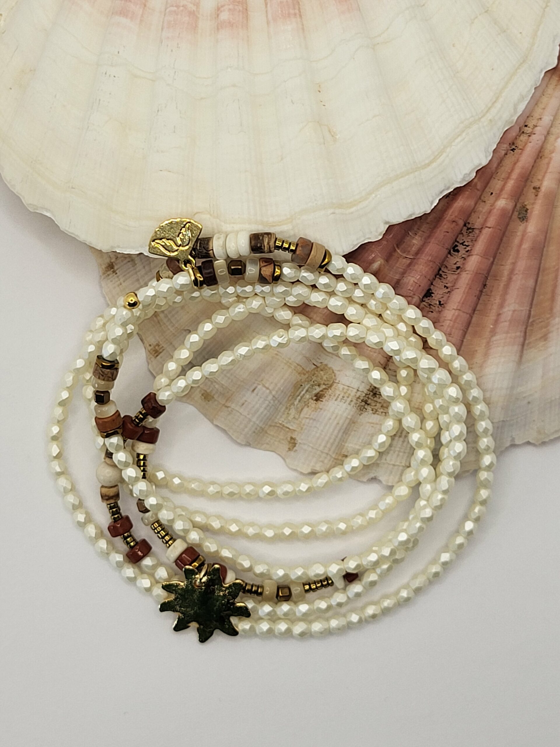 Les Ailes de Gloria Maui bracelet multirangs doré