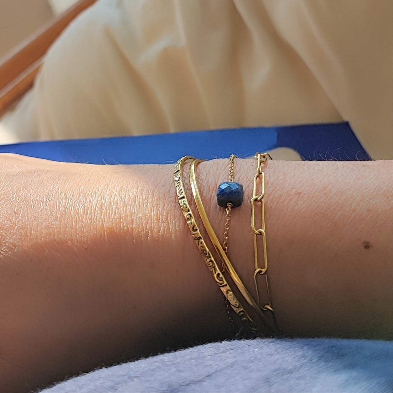 Ô PLUM Bracelet Chaîne Charlie lapis-lazuli plaqué or