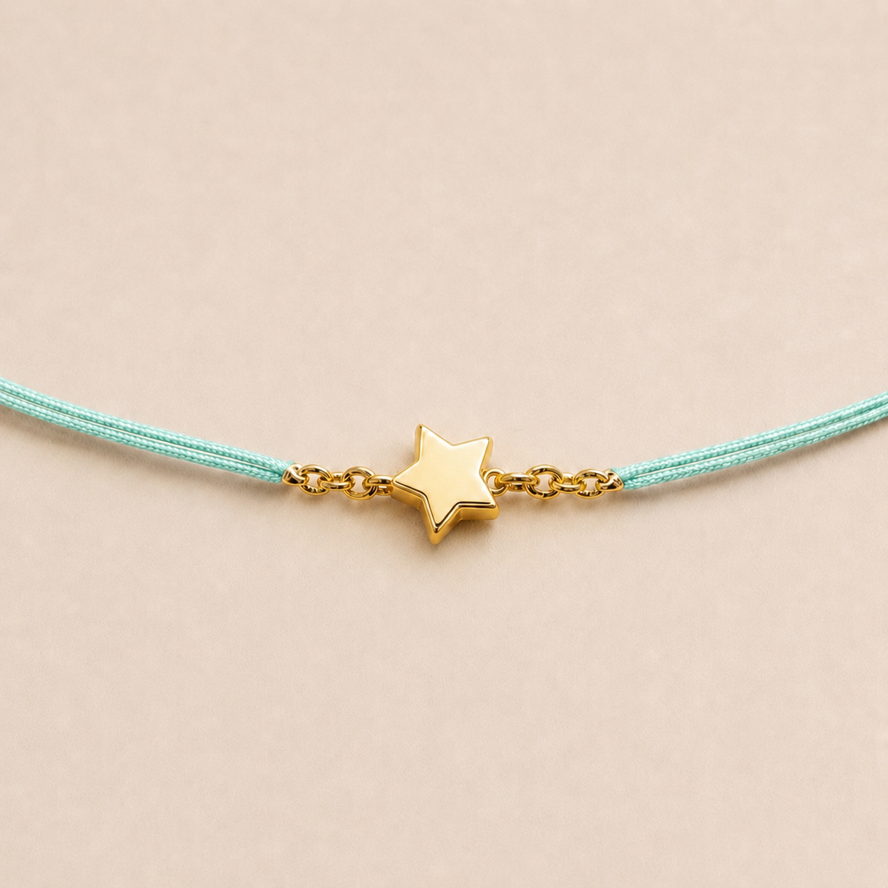 Ô PLUM Etoile bracelet cordon jade plaqué or nude réglable