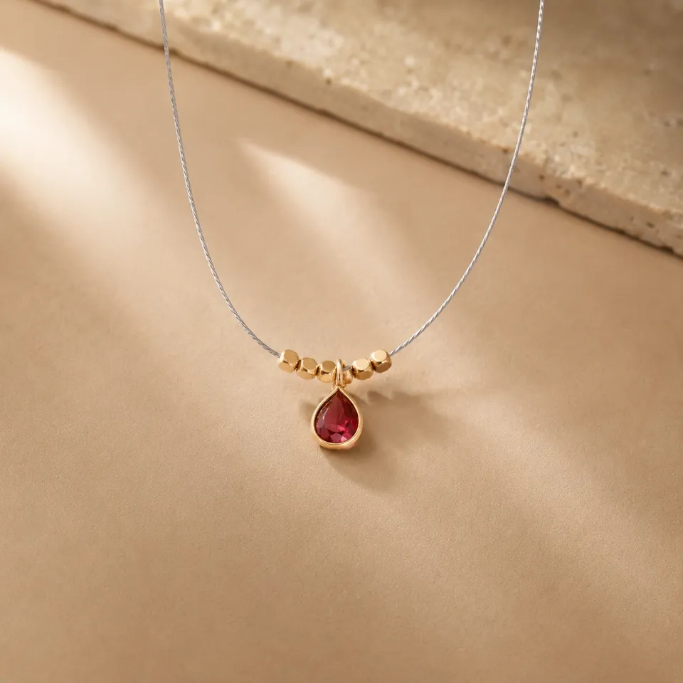 Ô PLUM Cordon Grenat goutte sertie collier plaqué or 42 cm