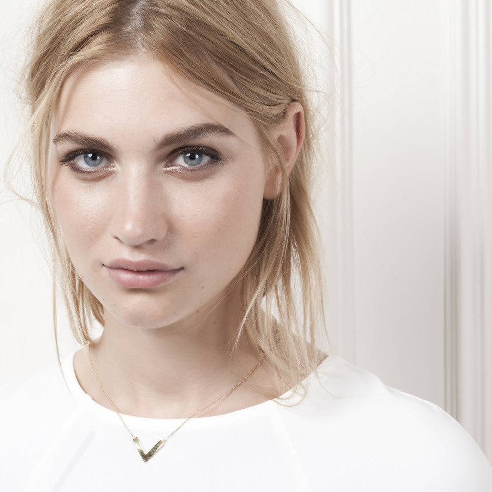 Leticia Ponti Colliers V collier pendentif or 24 carats