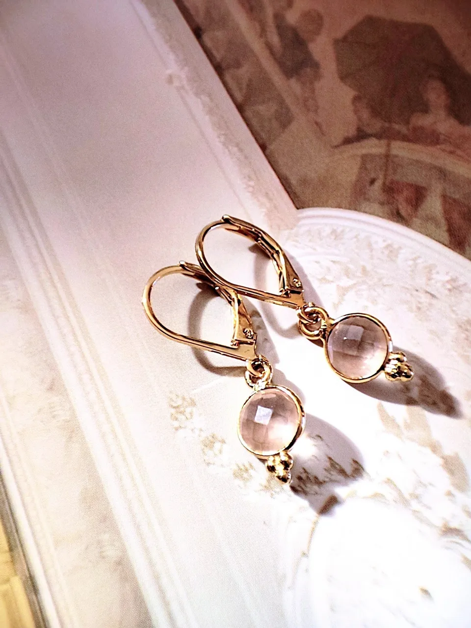 Ô Plum Léonie boucles d'oreilles quartz rose plaqué or