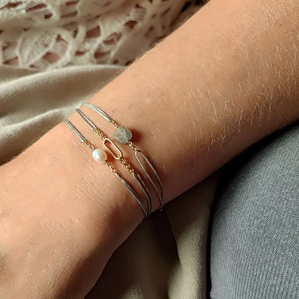 Ô PLUM Cordon Petit Anneau Ovale bracelet gris plaqué or