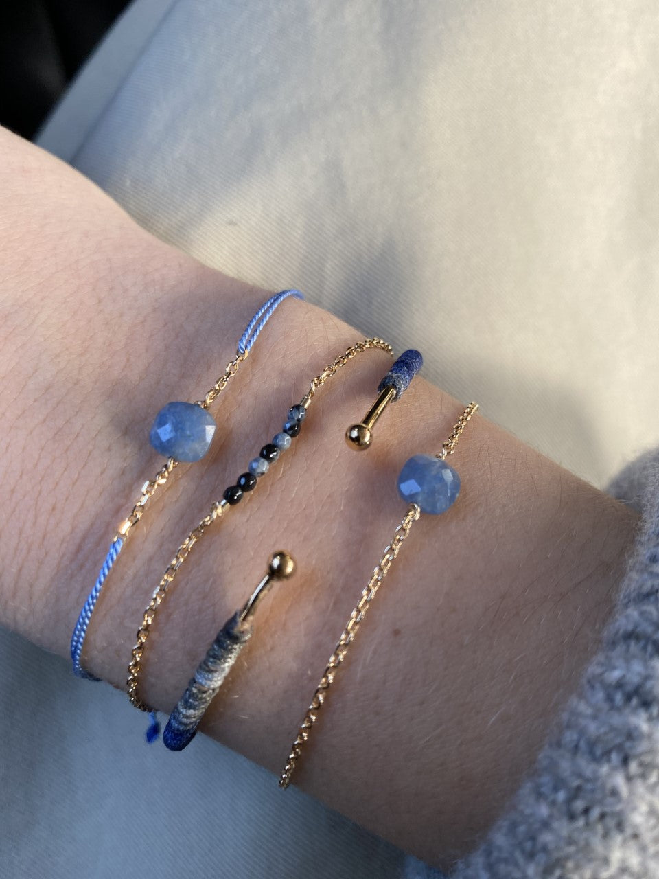 Ô PLUM Jonc Fil Laura bracelet plaqué or jade bleu