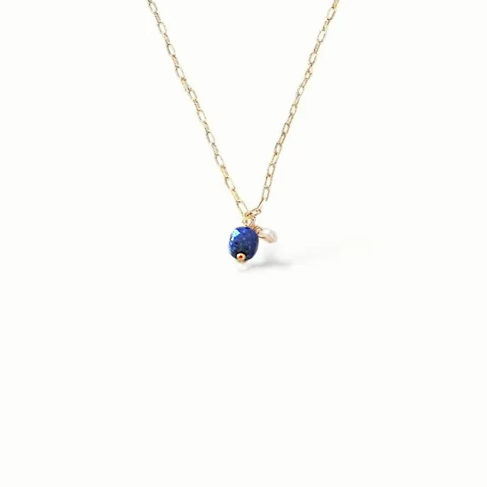 Ô Plum Ines collier lapis plaqué or 42 cm perle