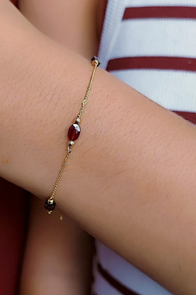 Ô PLUM Bracelet Trois Grenats chaîne 15/18 cm plaqué or