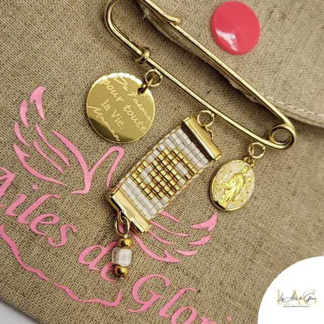 Les Ailes de Gloria Broches Je T’Aime Maman broche dorée