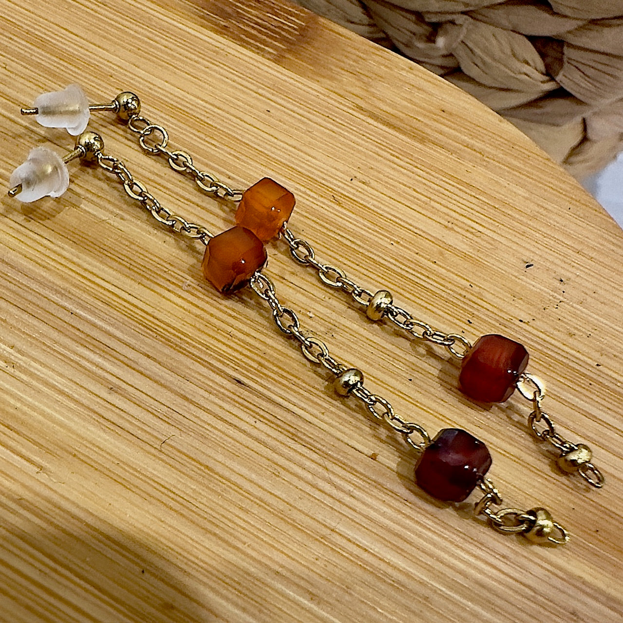 MAD SO CREATION Sigma boucles d'oreilles agate rouge pendantes