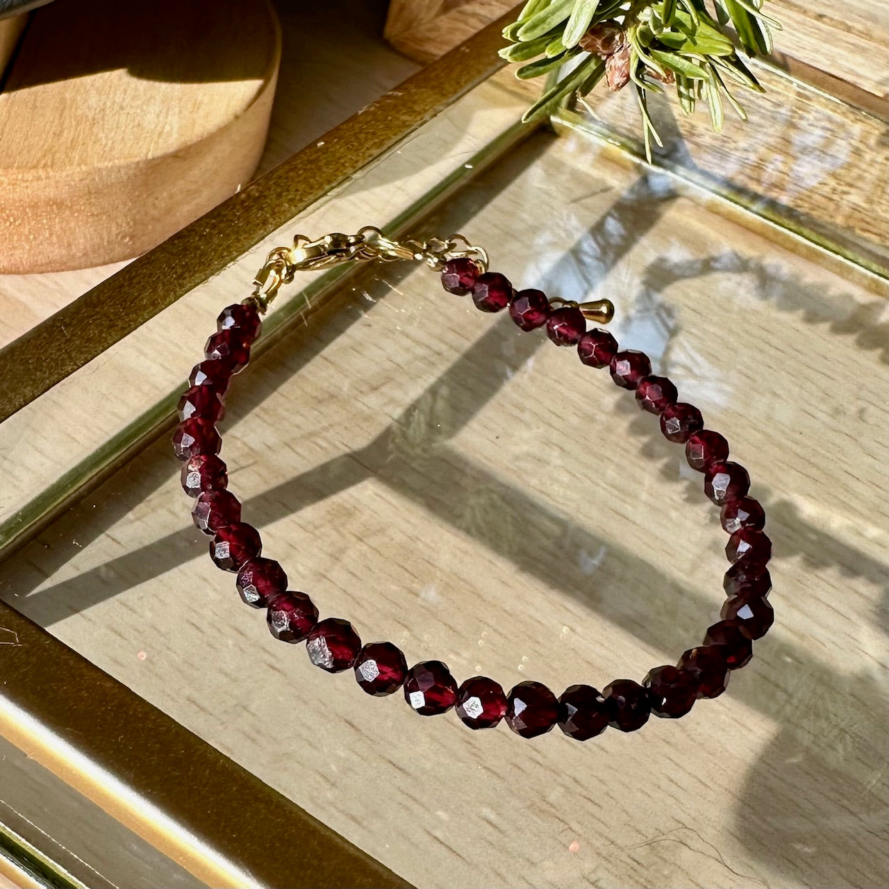 MAD SO CREATION Oprah bracelet grenat facetté 17 cm