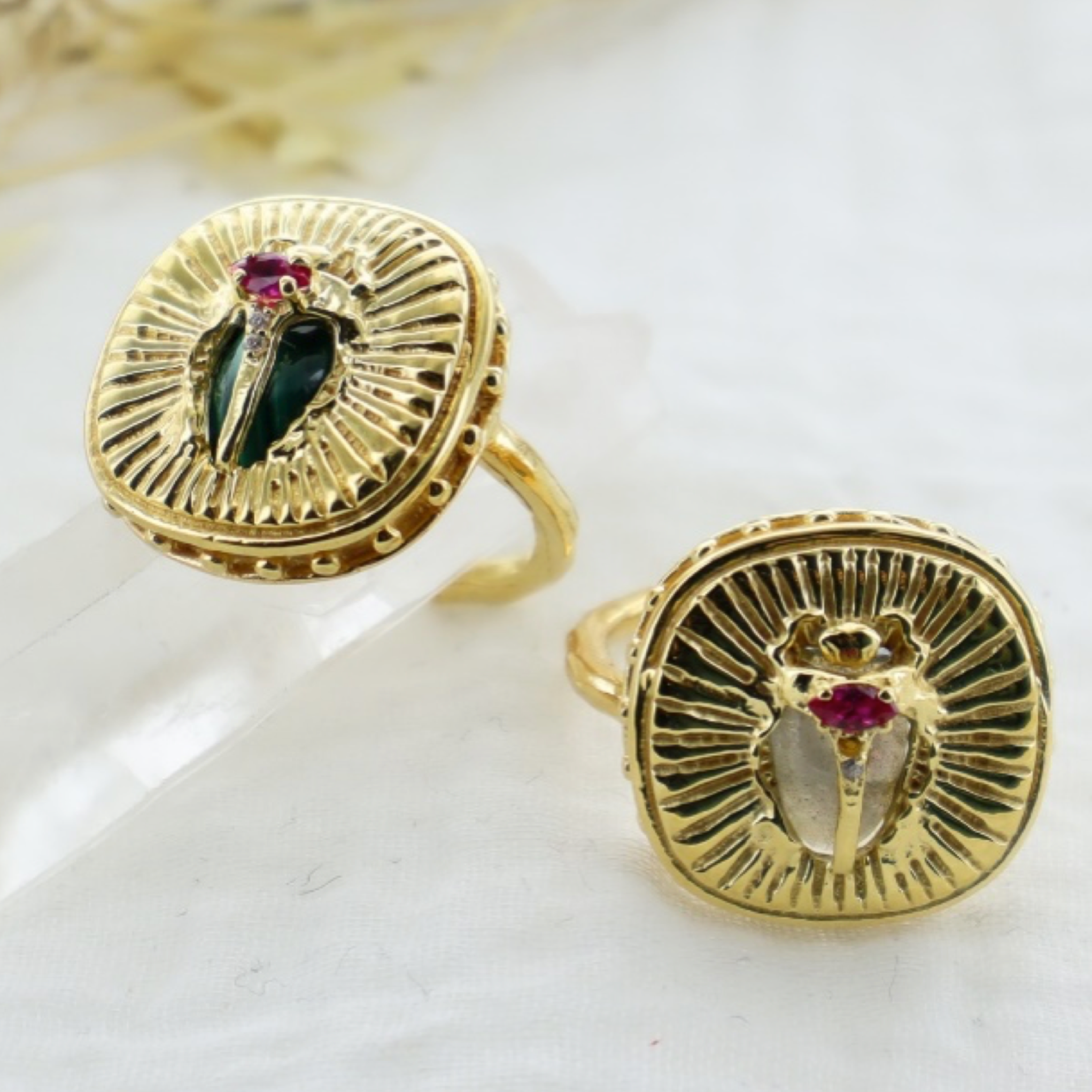 Leticia Ponti Scarabée bague malachite plaqué or ajustable