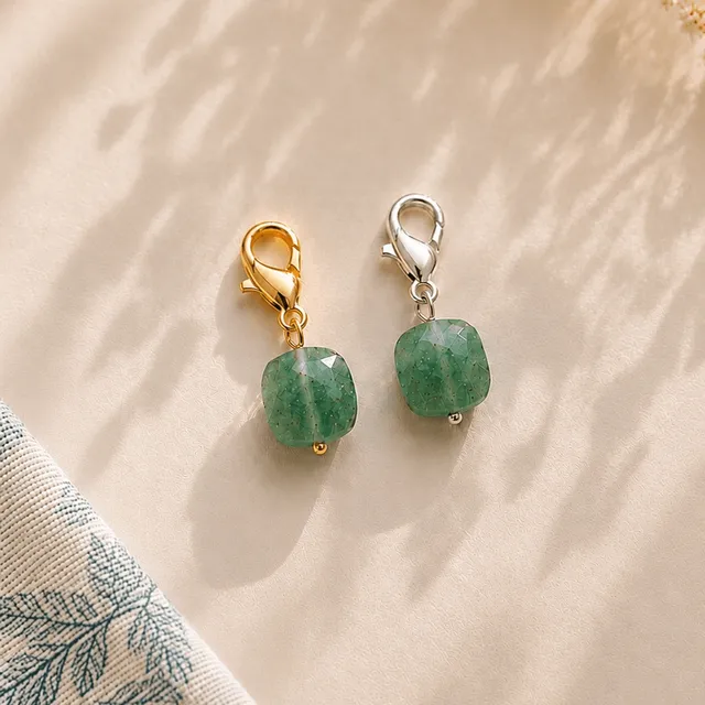 Ô Plum breloque aventurine plaqué or pierre verte 8 mm
