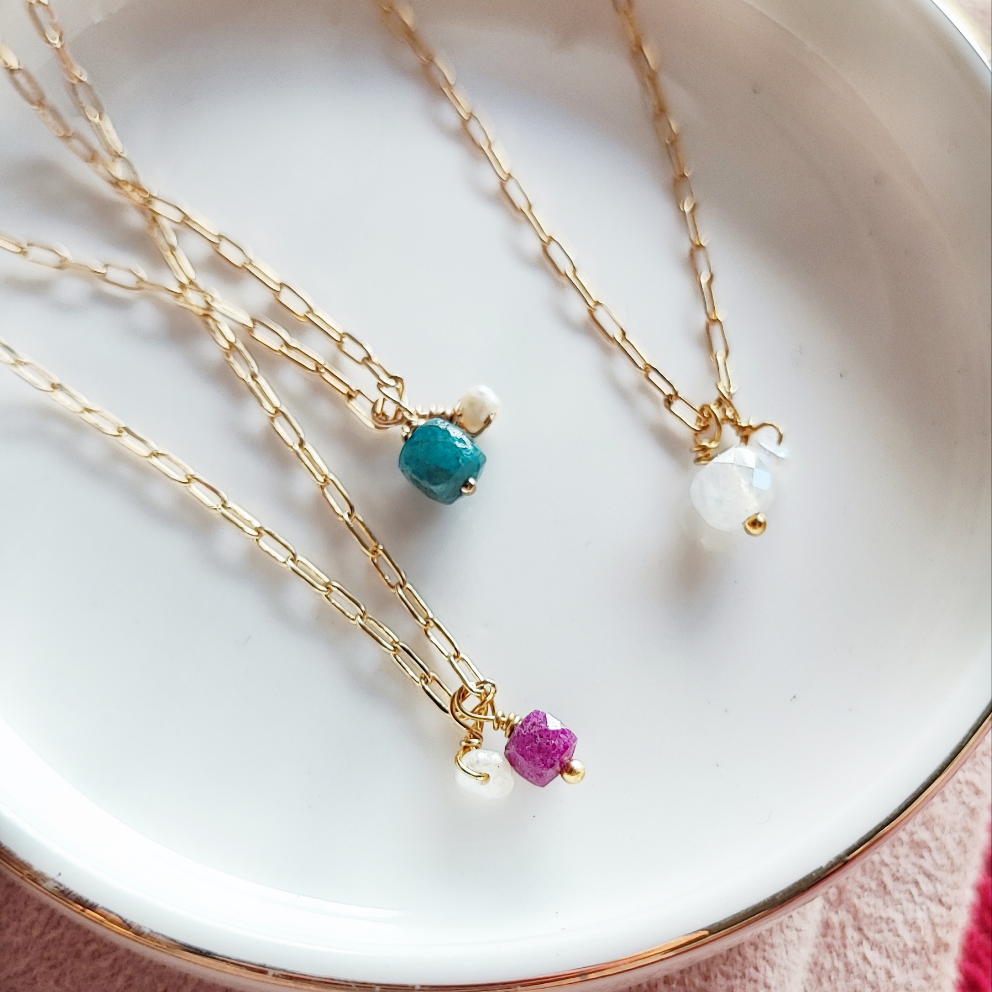 Ô PLUM INES collier Pierre de Lune plaqué or 42 cm perle
