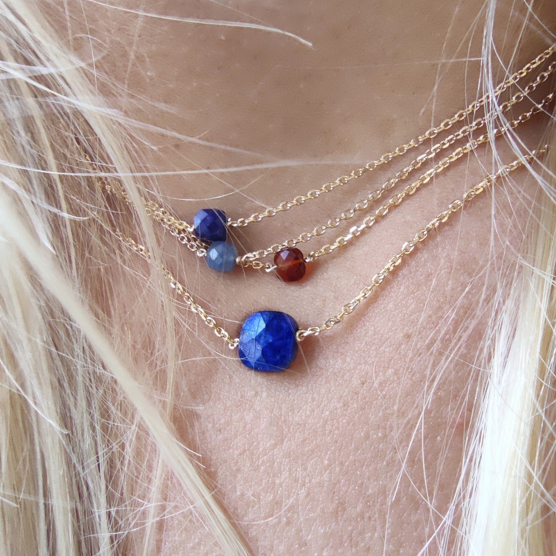 Ô PLUM SHENAA Sodalite collier plaqué or pierre bleue 42/45