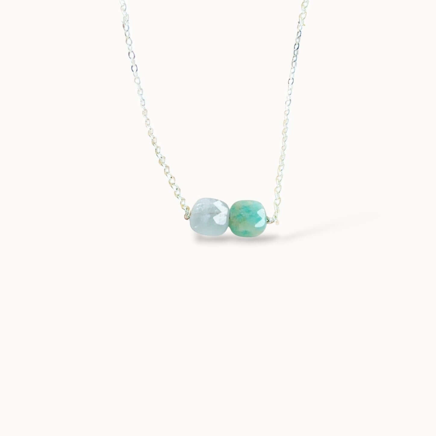 Ô PLUM ALIÉNOR collier pierre de lune plaqué or 39/42 cm