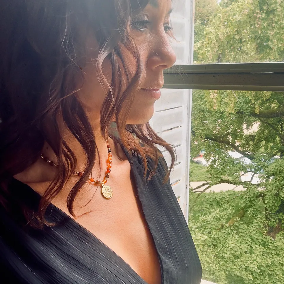 MAD SO CREATION Collier Spirit agate rouge + lune soleil