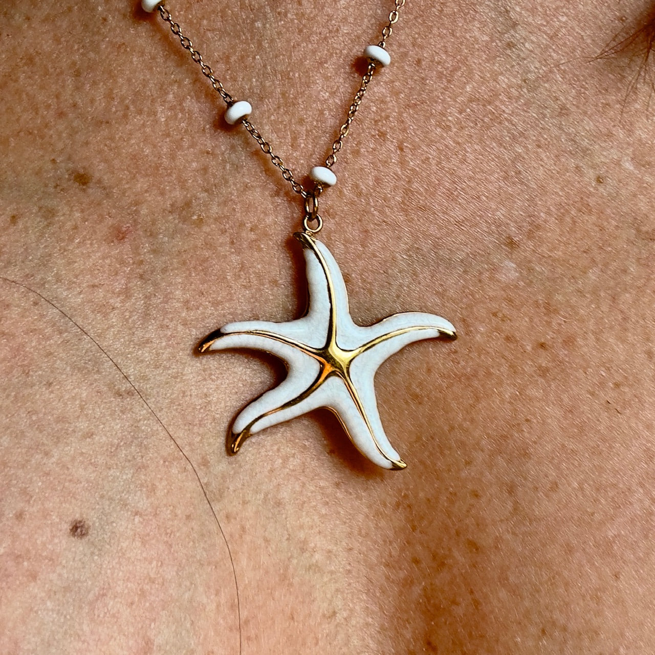 MAD SO CREATION Loli collier étoile de mer blanc doré