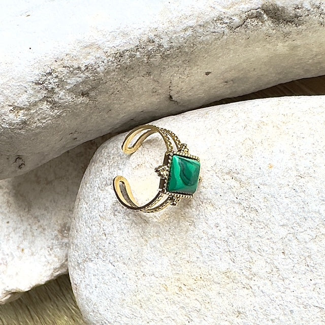 MAD SO CREATION Isambre bague dorée malachite ajustable