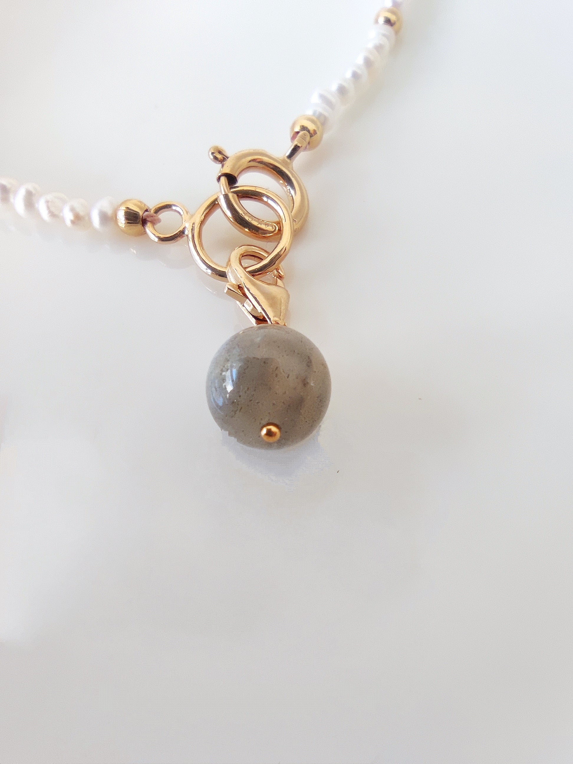 Ô PLUM Perle Labradorite breloque plaqué or protection