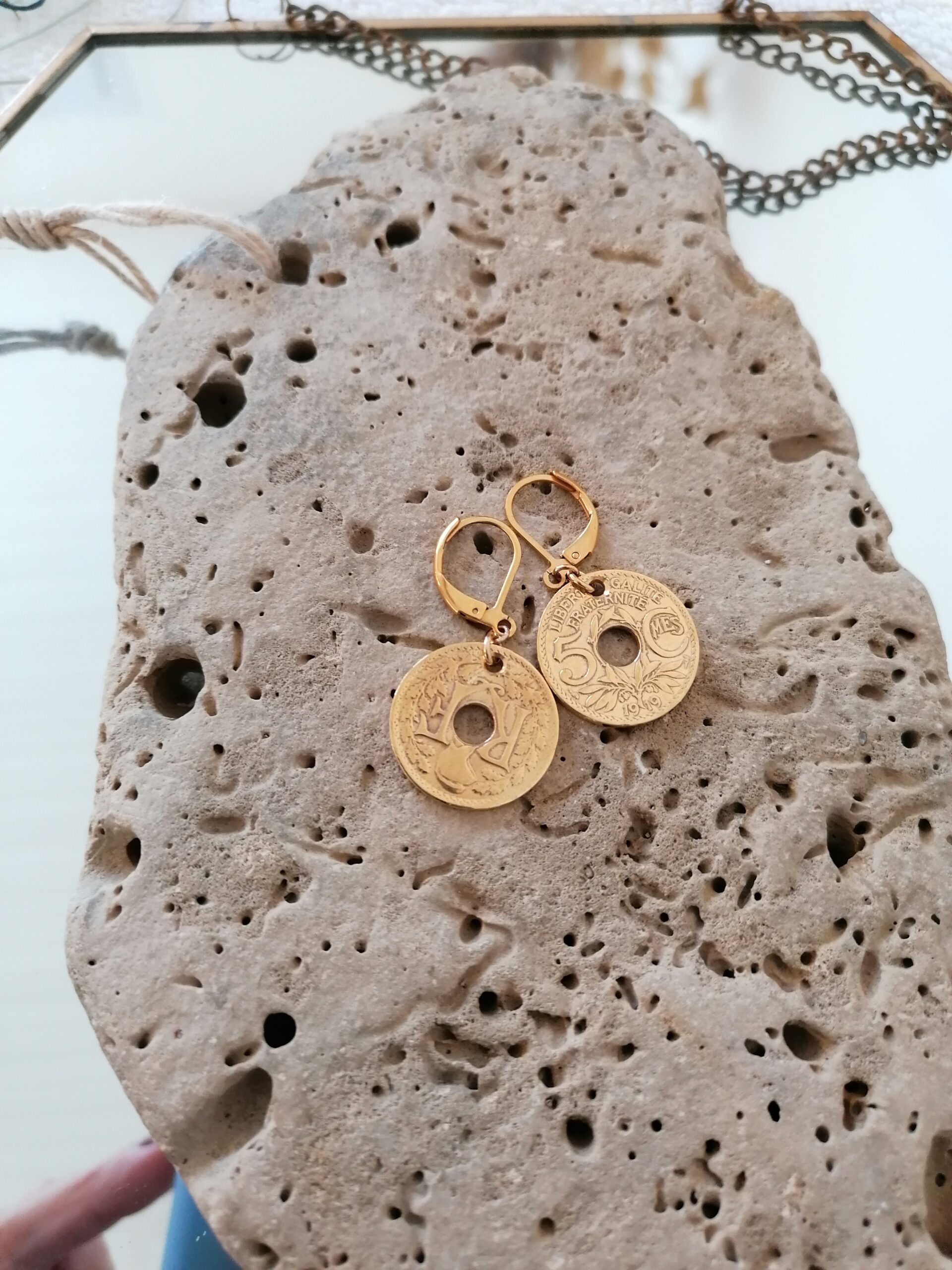 Le P'tit Franc Fraternité 5 Sous boucles d'oreilles plaqué or
