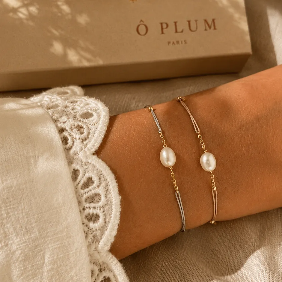 Ô PLUM Bracelets cordon perle blanche bracelet rose pâle plaqué or